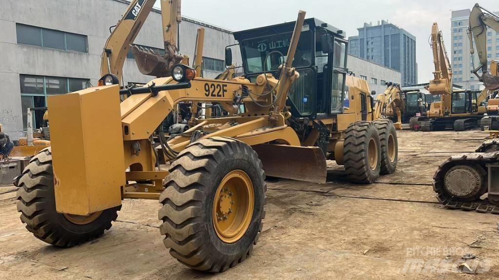 SEM 922F Grederji