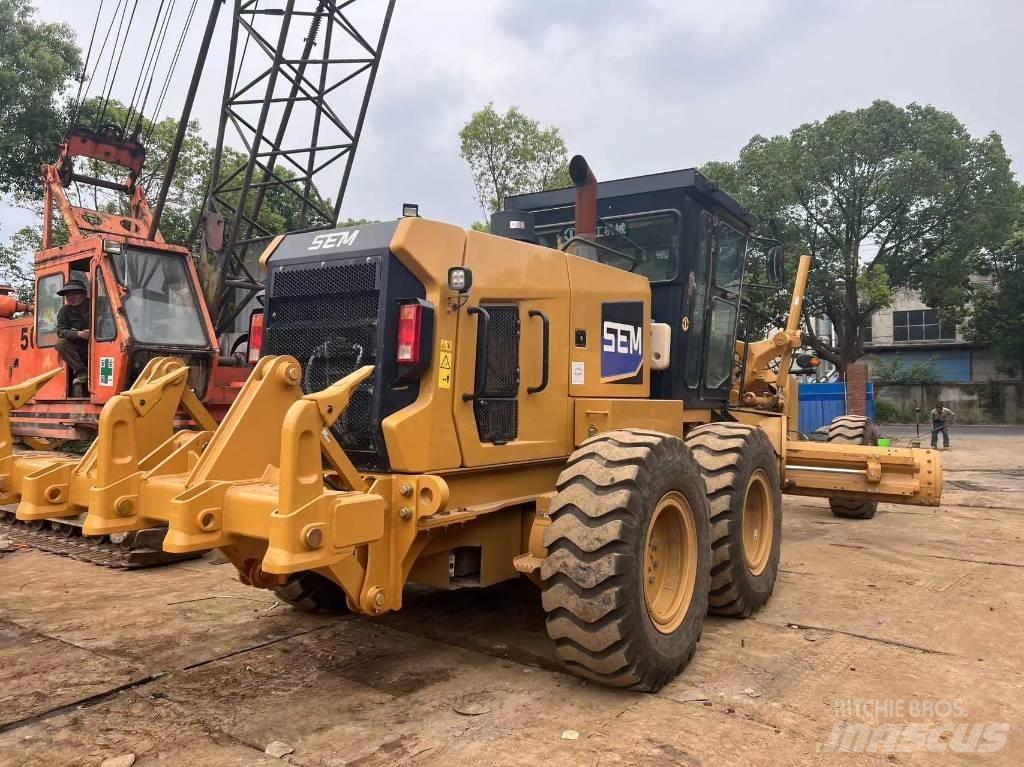 SEM 922F Grederji