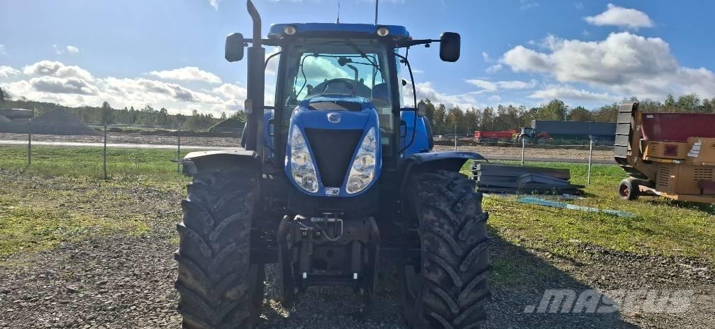 New Holland T7050 Traktorji