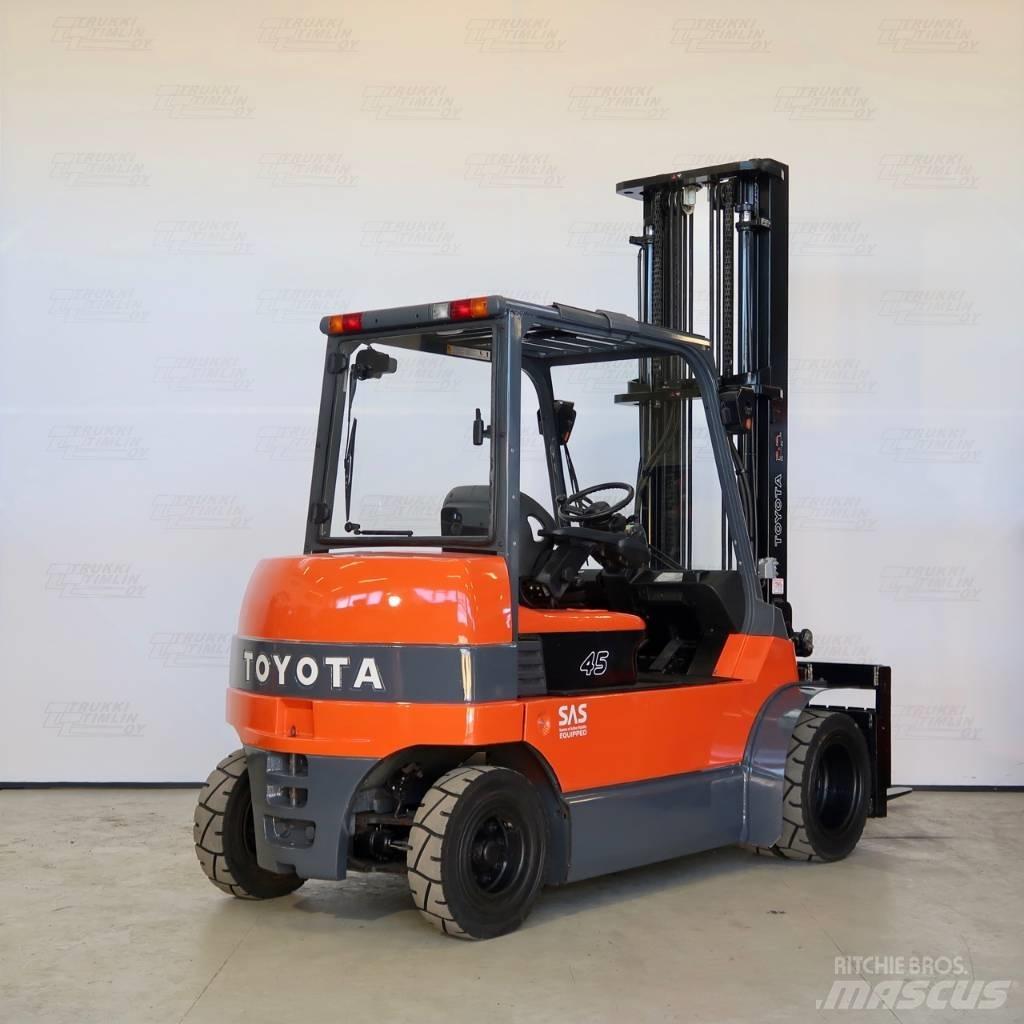 Toyota 7FBMF45 Električni viličarji