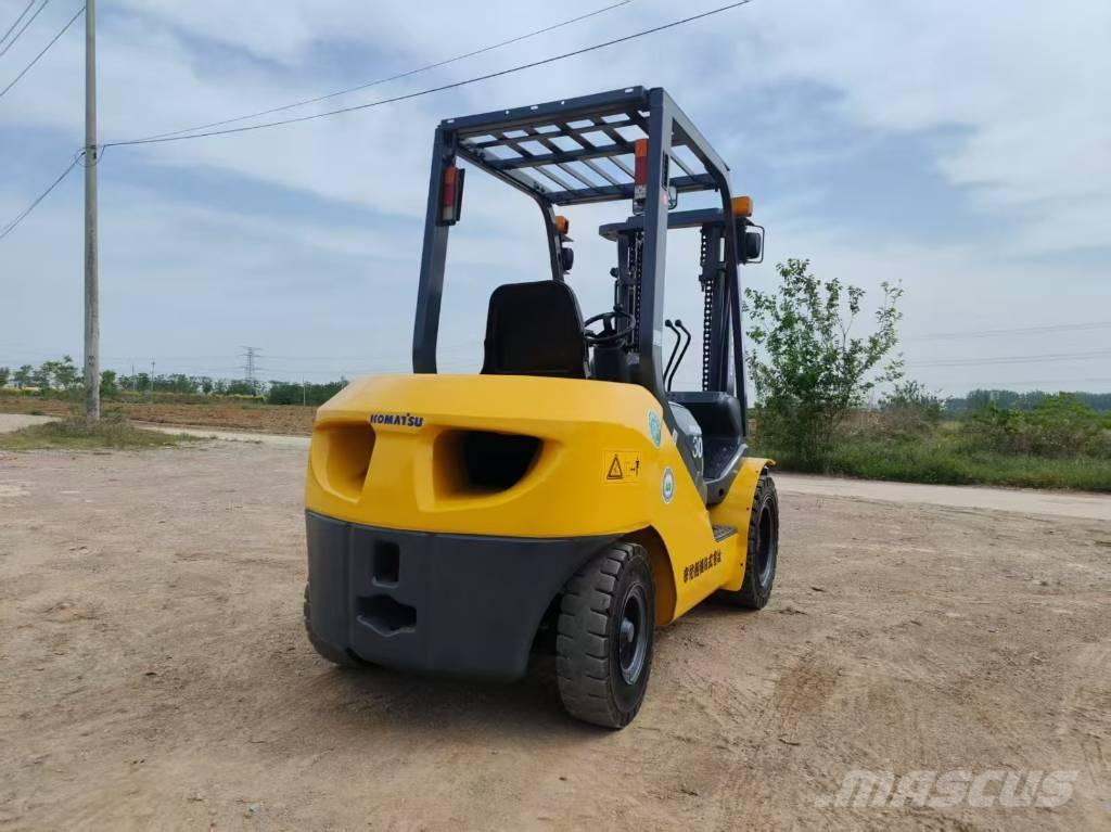 Komatsu 30 Dizelski viličarji