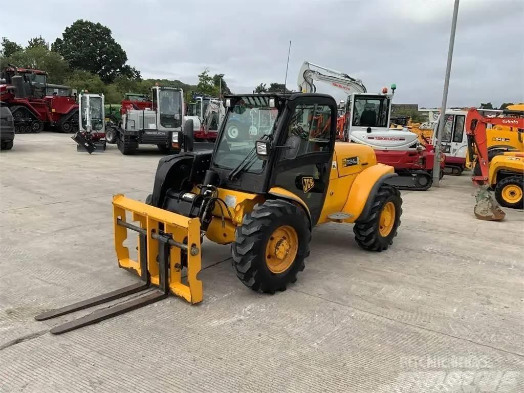 JCB 515-40 Kmetijski teleskopski nakladalci