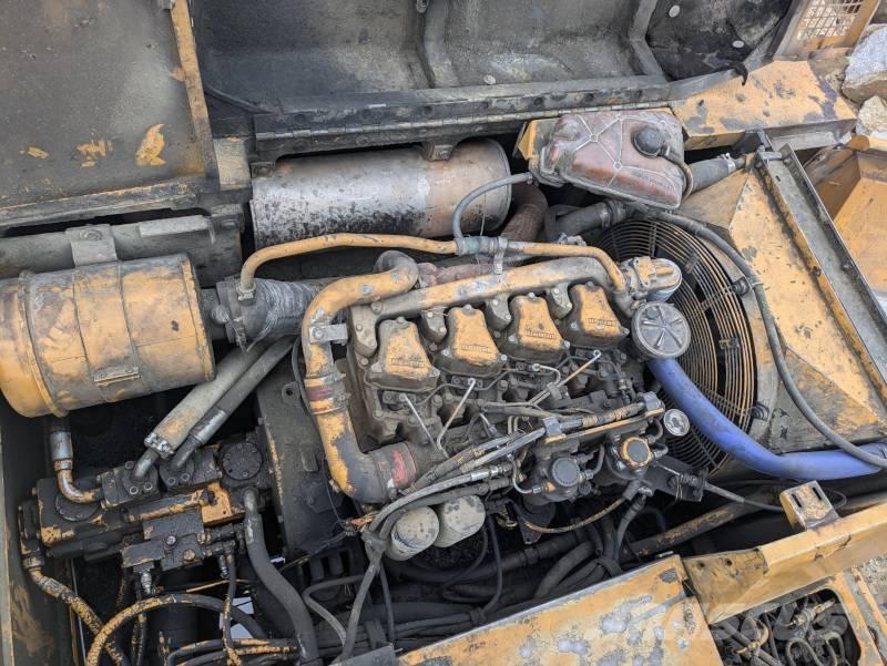 Liebherr 922 Bagri goseničarji