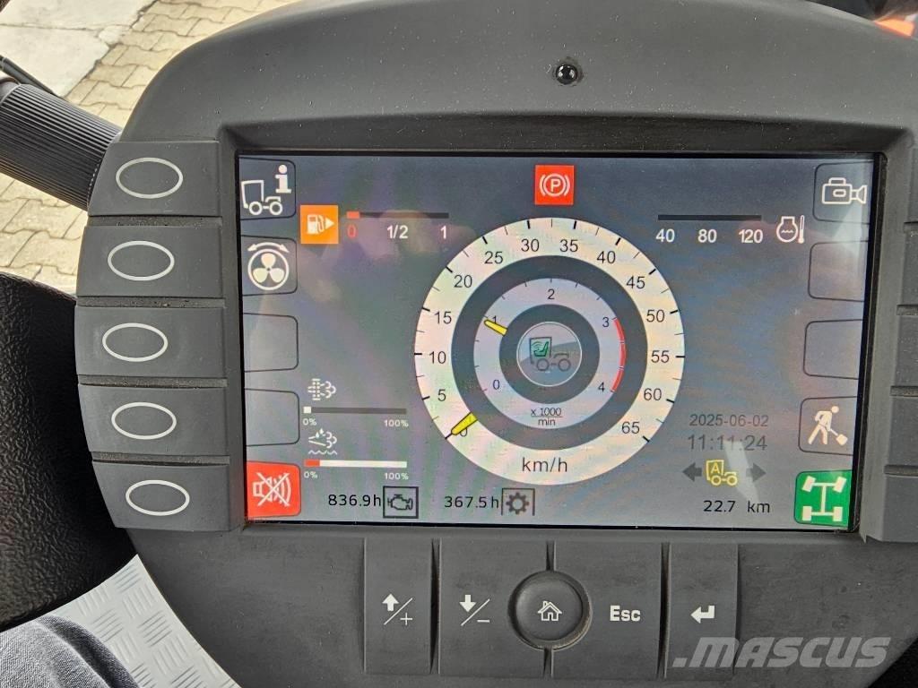 Kärcher MC250 Cestni pometači
