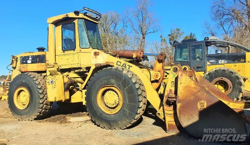 CAT 966 E Kolesni nakladalci
