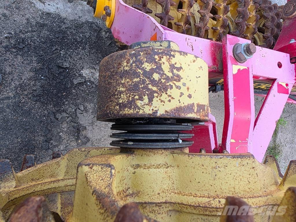 Väderstad ROLLEX 620 Valjarji