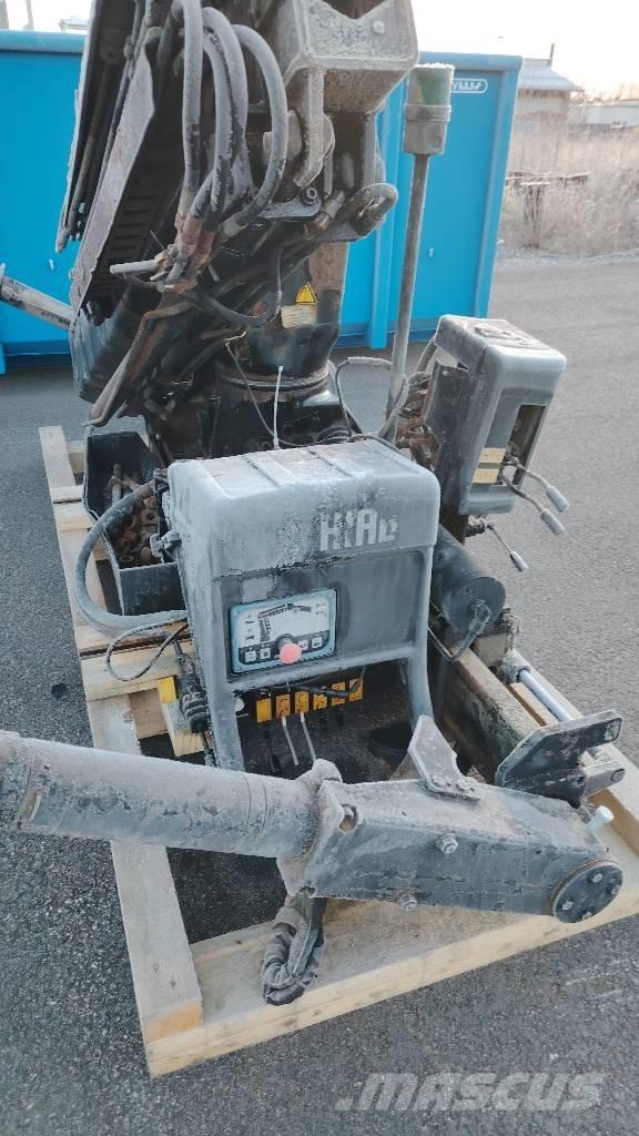 Hiab 122 B-2 HiDuo Paletna dvigala