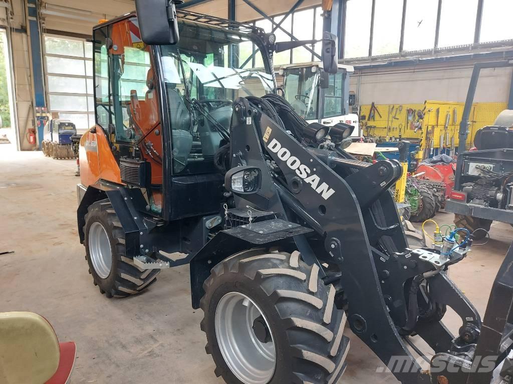 Develon DL 60-7 Kolesni nakladalci