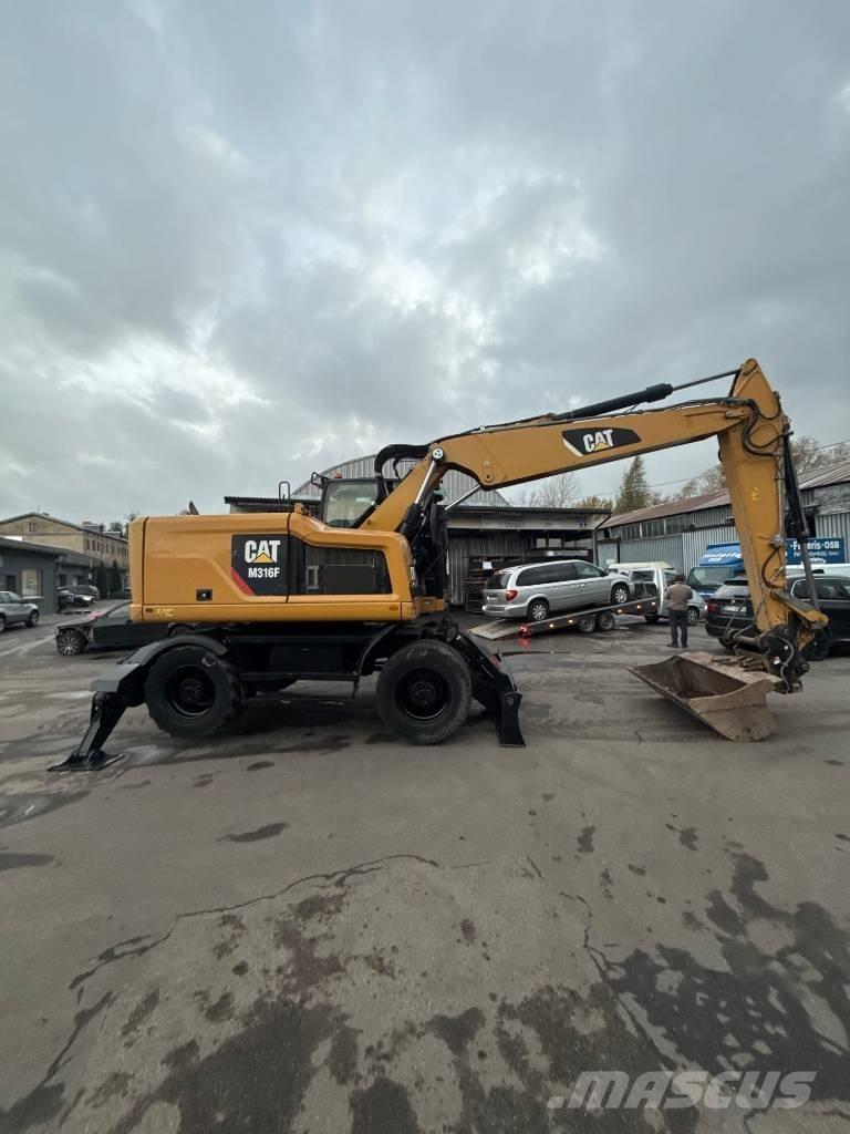 CAT M 316 F Bagri na kolesih