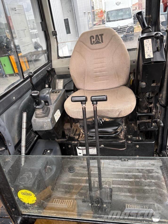 CAT 303.5 Mini bagri <7t