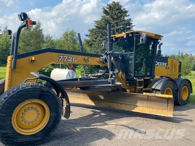 John Deere 772 G Grederji