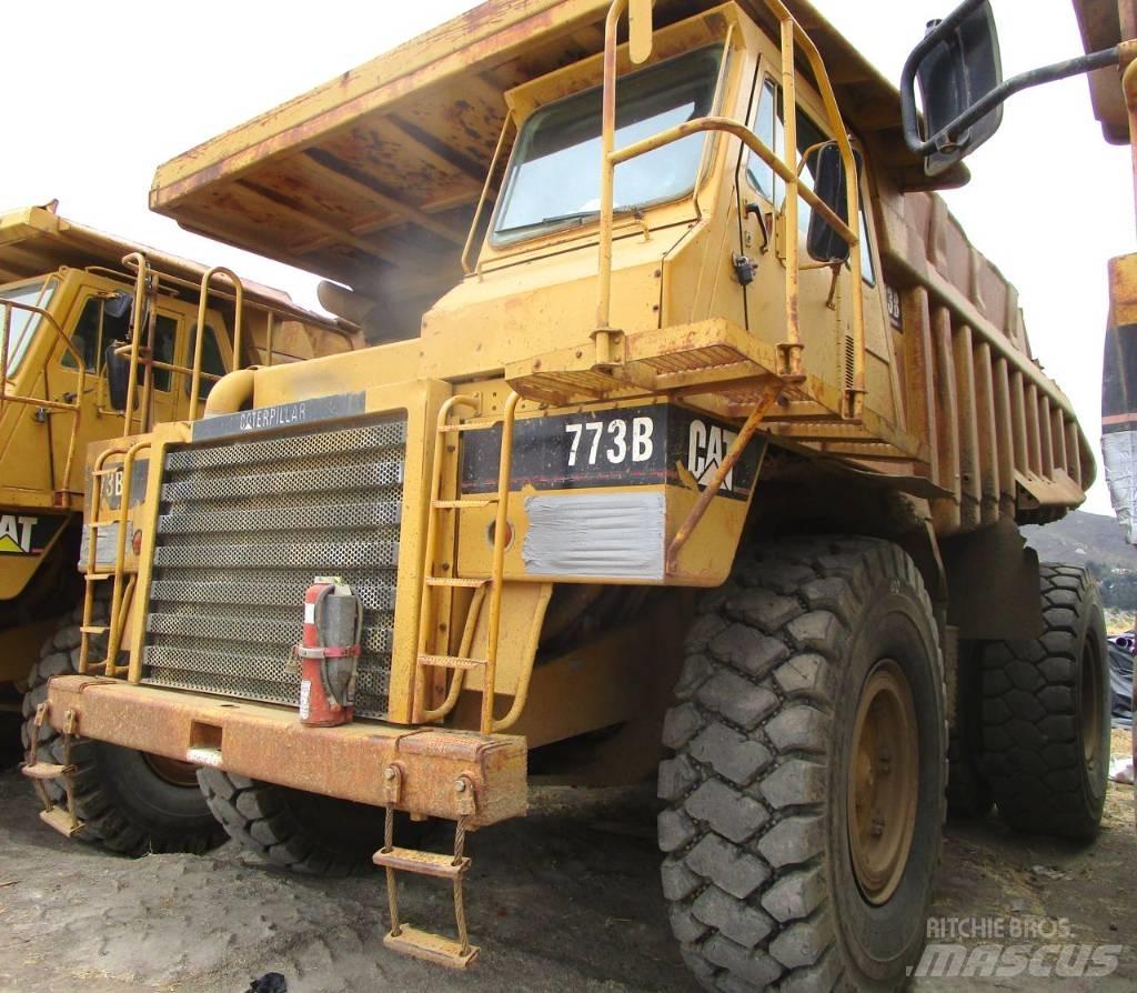 CAT 773B Zglobni demperji