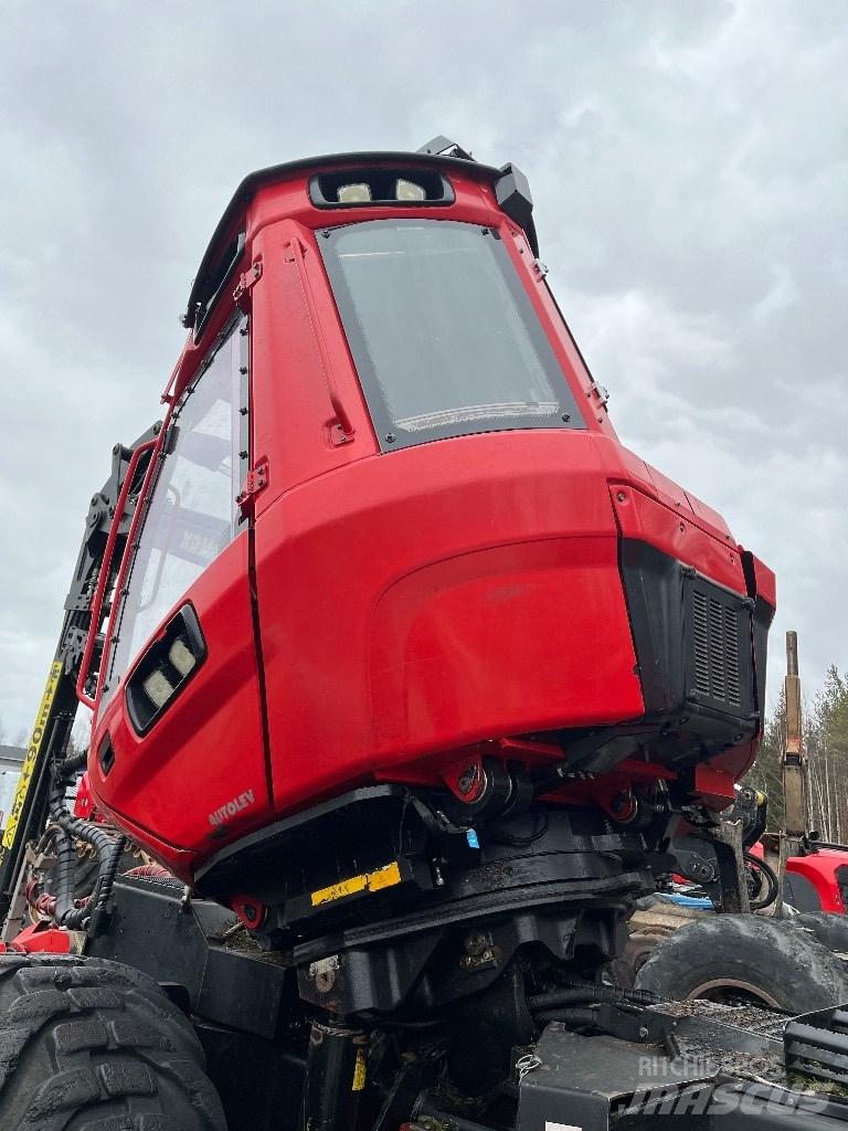 Komatsu 911 Harvesterji