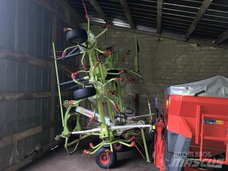 CLAAS Volto 900 Obračalniki in zgrabljalniki