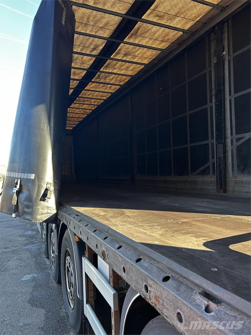 Nordic Trailer  Polprikolice s ponjavo