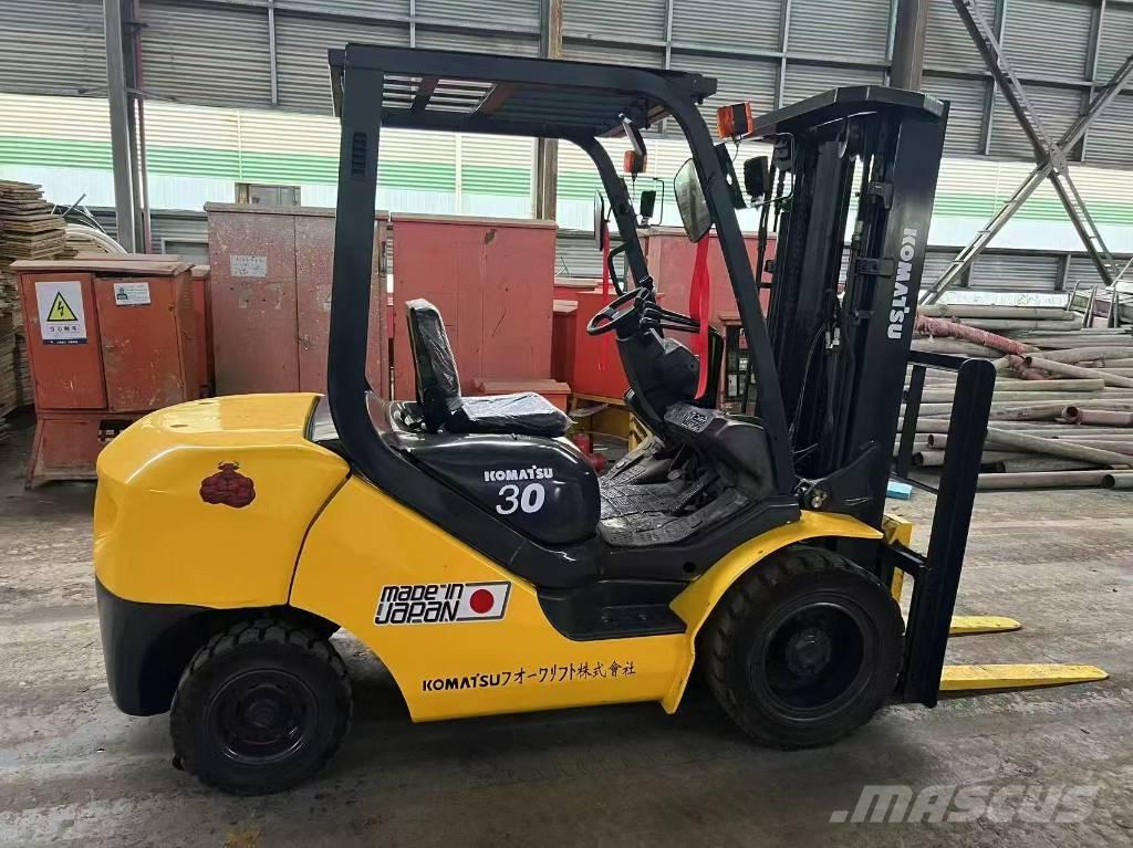 Komatsu FD 30 T-17 Dizelski viličarji