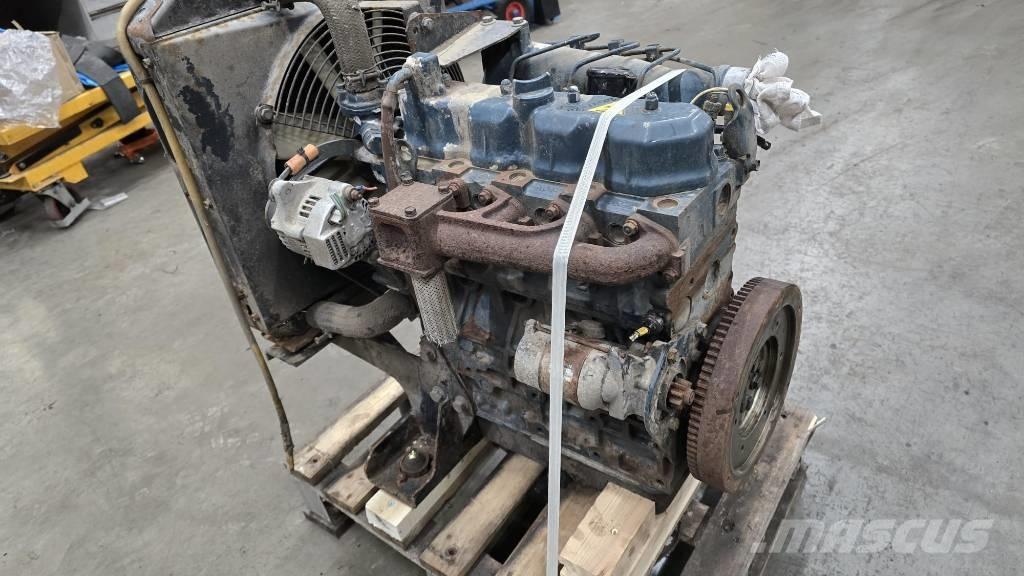 Kubota V 2203 E Motorji