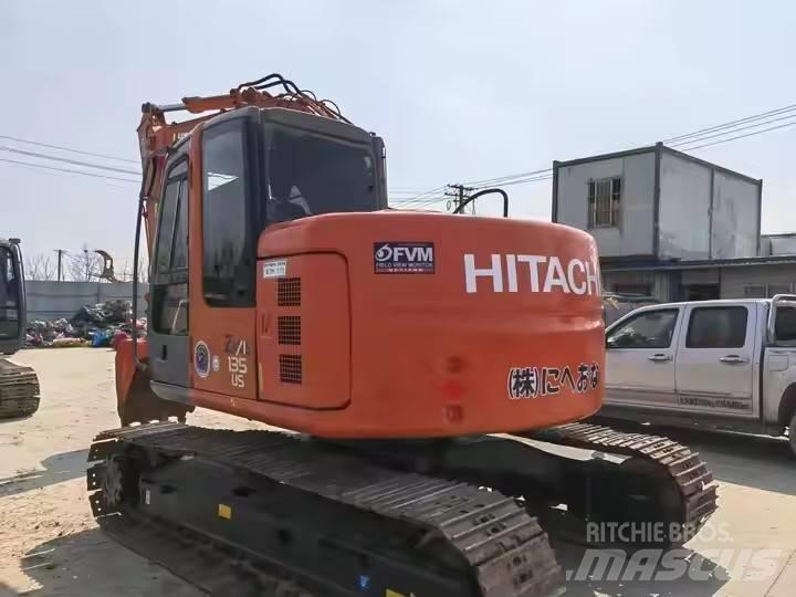 Hitachi ZX135 Bagri goseničarji
