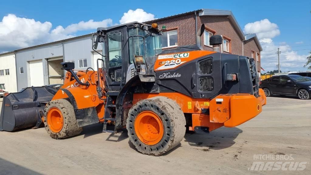 Hitachi ZW 220-6 Kolesni nakladalci
