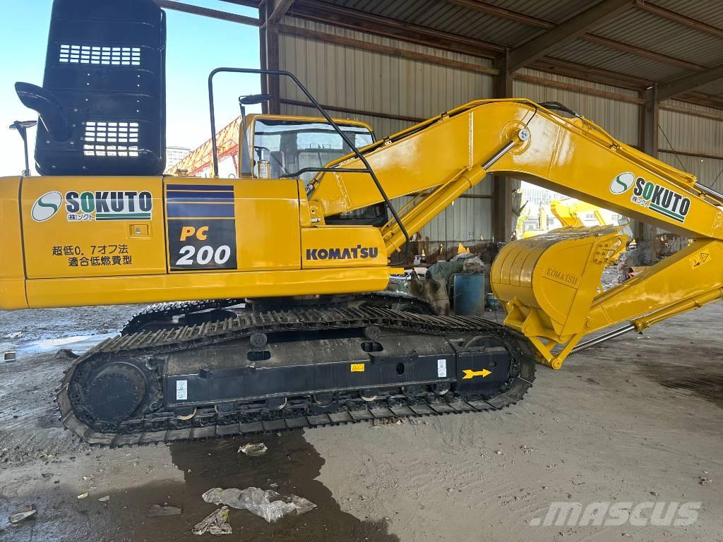 Komatsu PC 200-8 Midi bagri 7t – 12t
