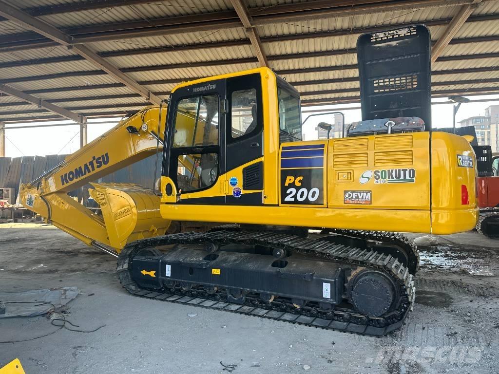 Komatsu PC 200-8 Midi bagri 7t – 12t