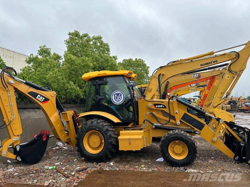 CAT 420 F Rovokopači