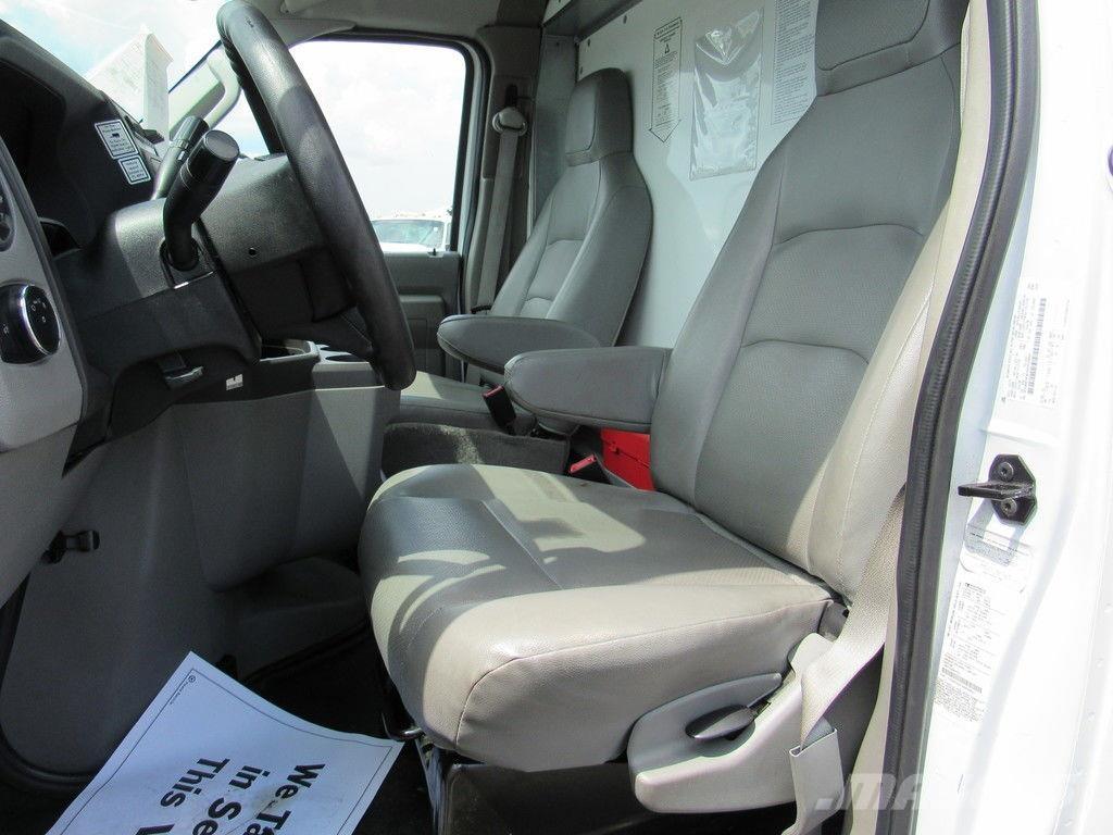 Ford E-350 Tovornjaki zabojniki