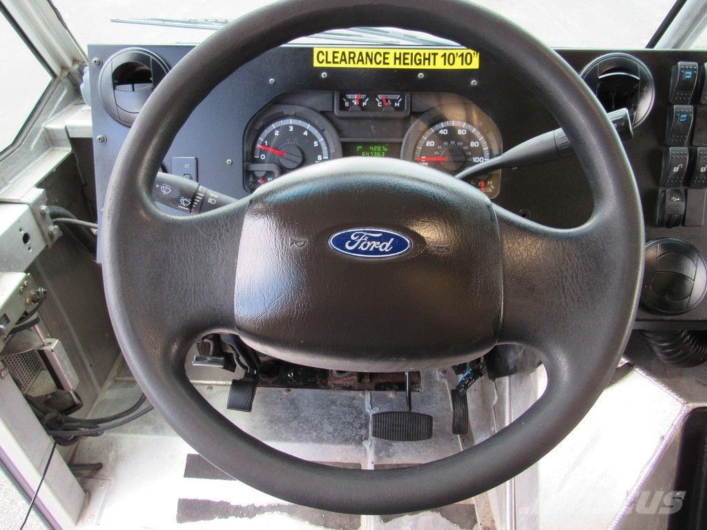 Ford E-450 Tovornjaki zabojniki
