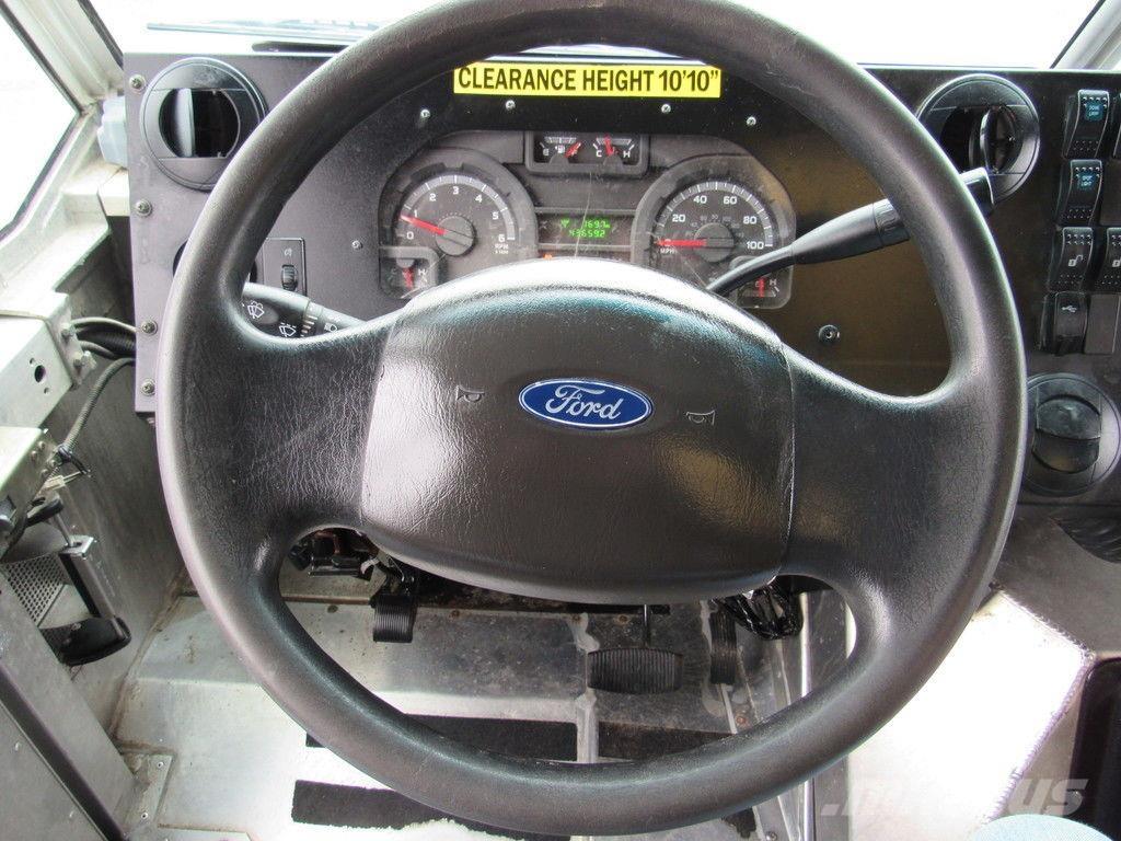 Ford E-450 Tovornjaki zabojniki