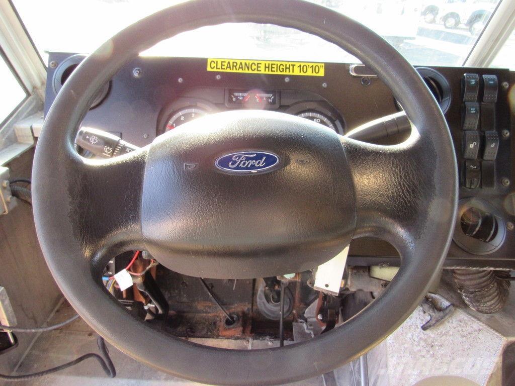 Ford E-450 Tovornjaki zabojniki