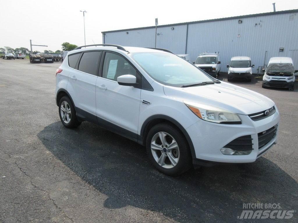 Ford Escape Avtomobili