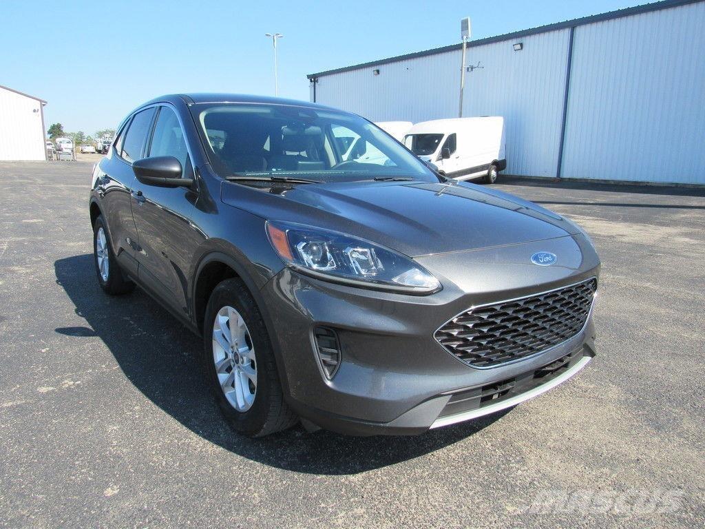 Ford Escape SE Avtomobili