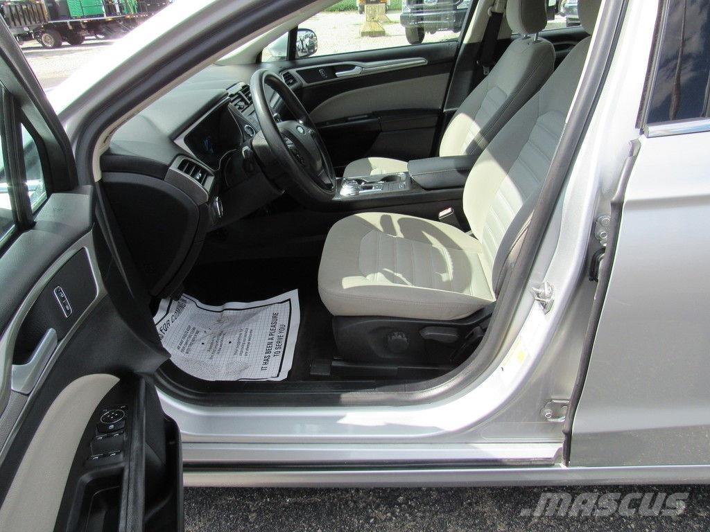 Ford Fusion Avtomobili