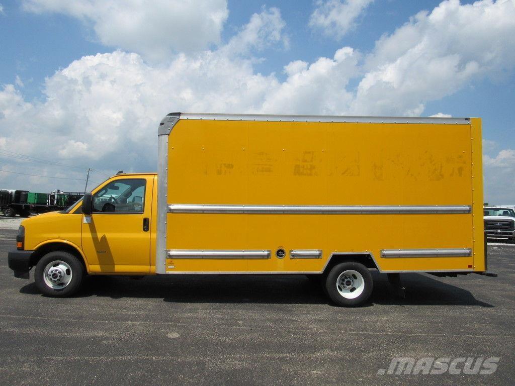GMC Savana 3500 Tovornjaki zabojniki