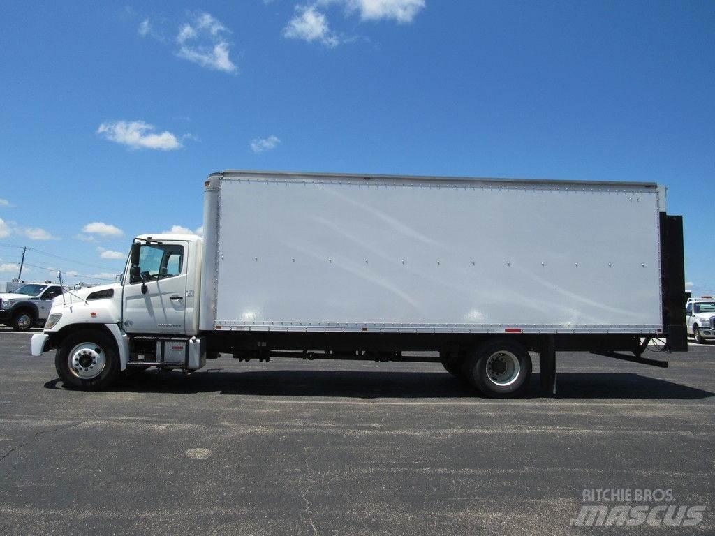 Hino 338 Tovornjaki zabojniki