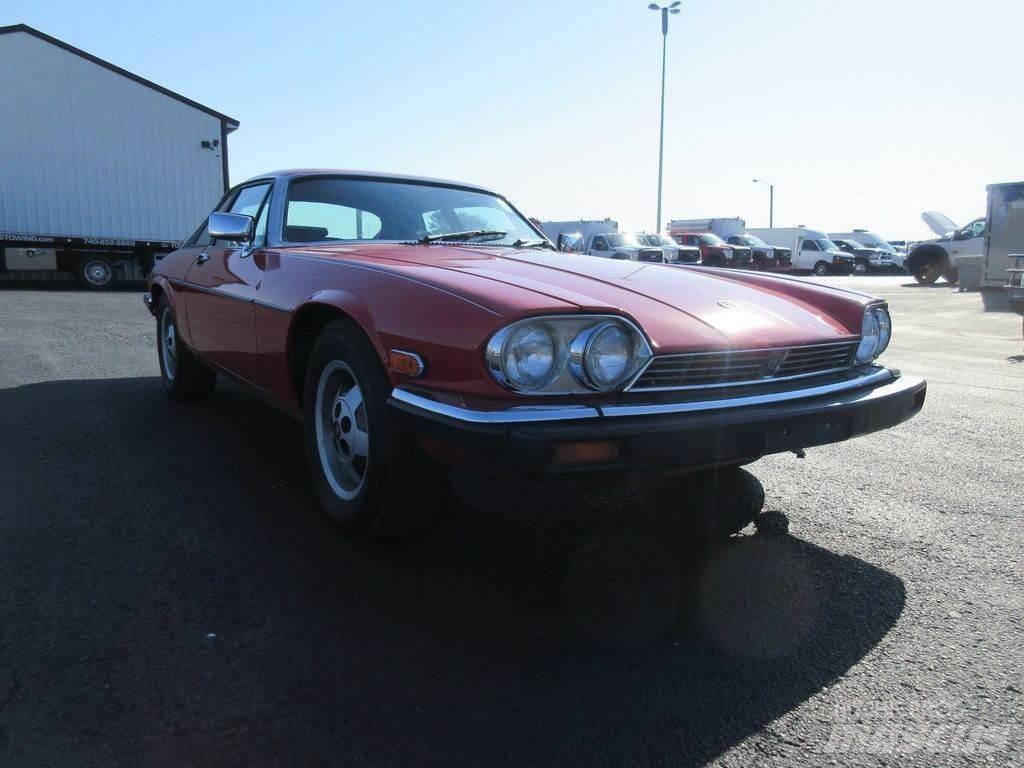Jaguar XJ Avtomobili