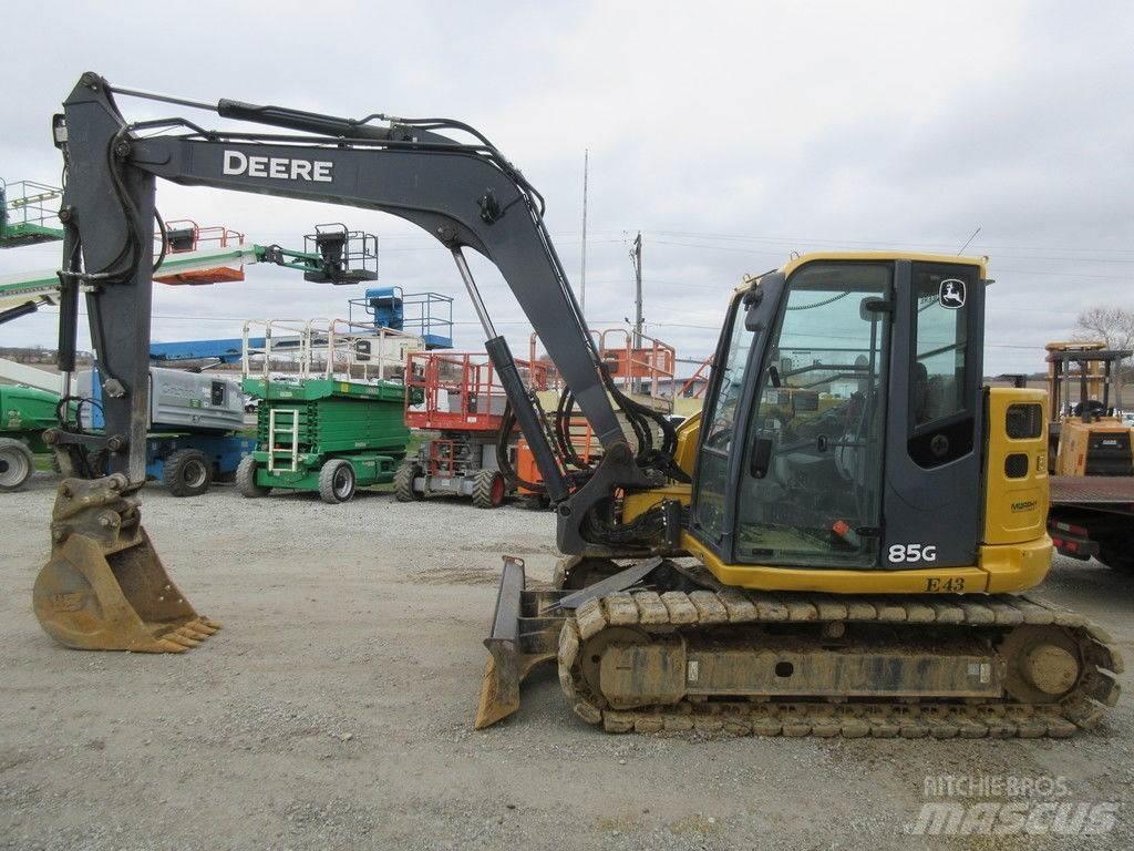 John Deere 85G Midi bagri 7t – 12t
