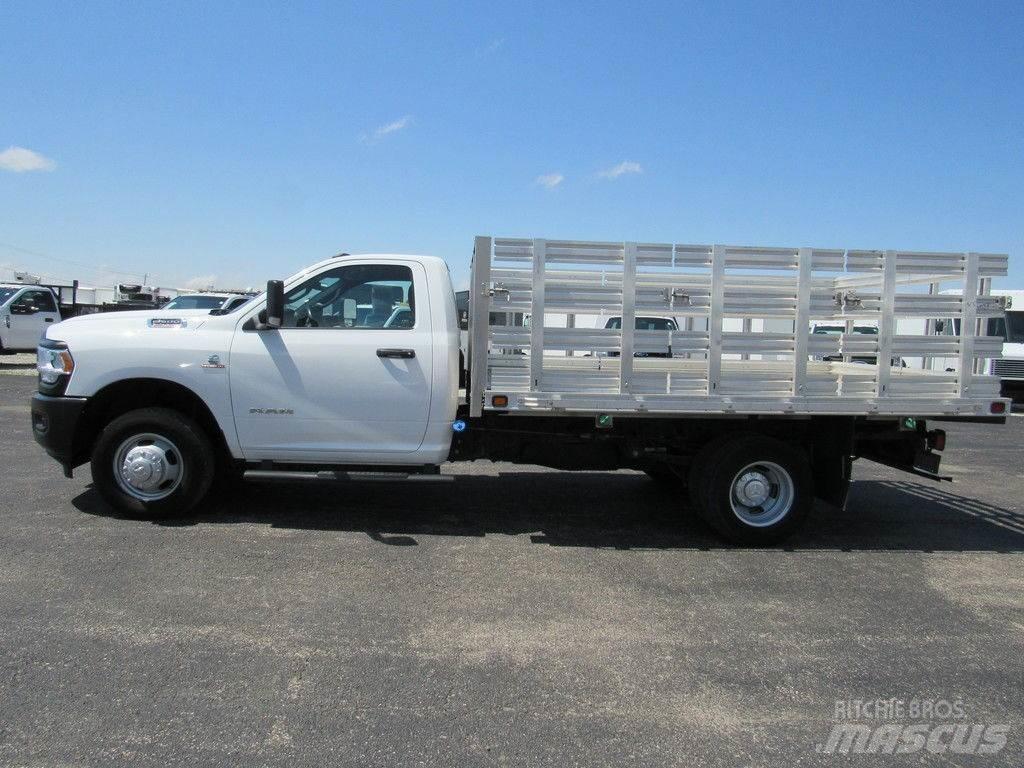 RAM 3500 Tovornjaki s kesonom/platojem