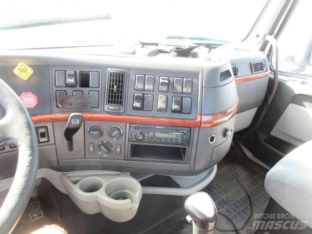 Volvo VNL64 Tovornjaki s kesonom/platojem