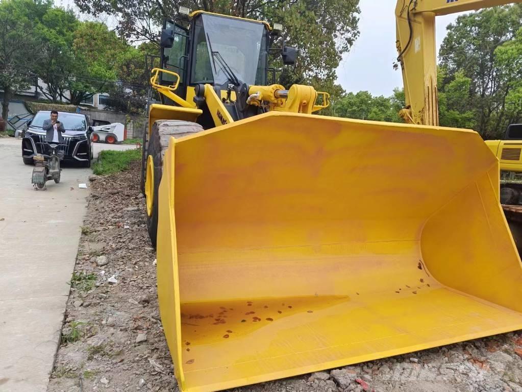 Komatsu WA 470-6 Kolesni nakladalci