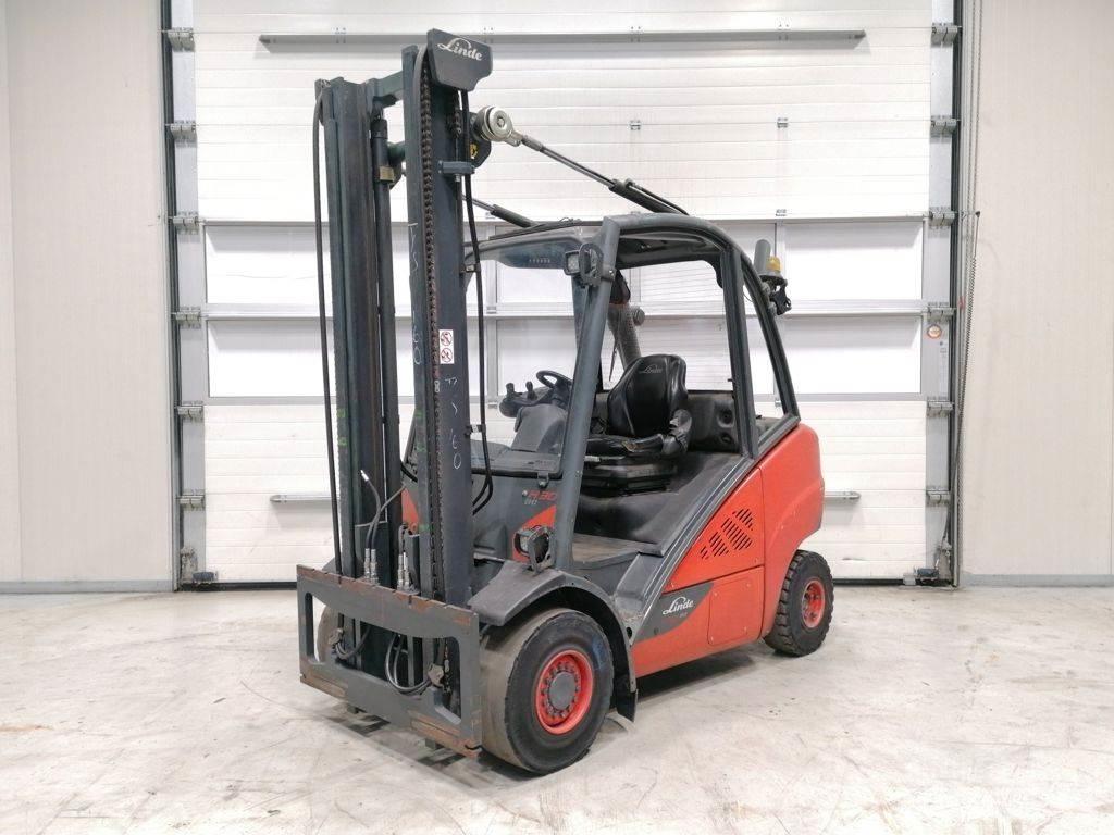 Linde H30D-02 Dizelski viličarji