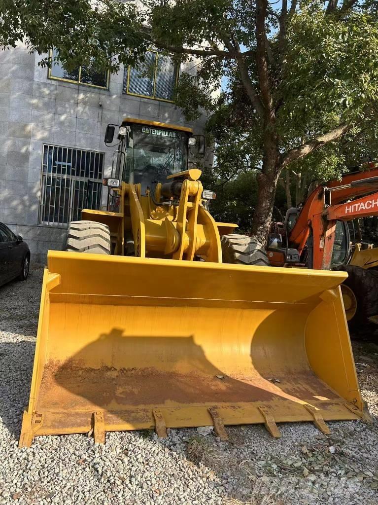 CAT 966 H Kolesni nakladalci