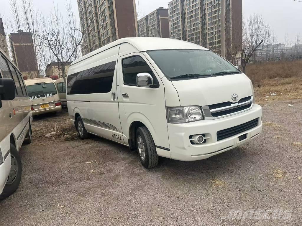 Toyota Hiace Medkrajevni avtobusi