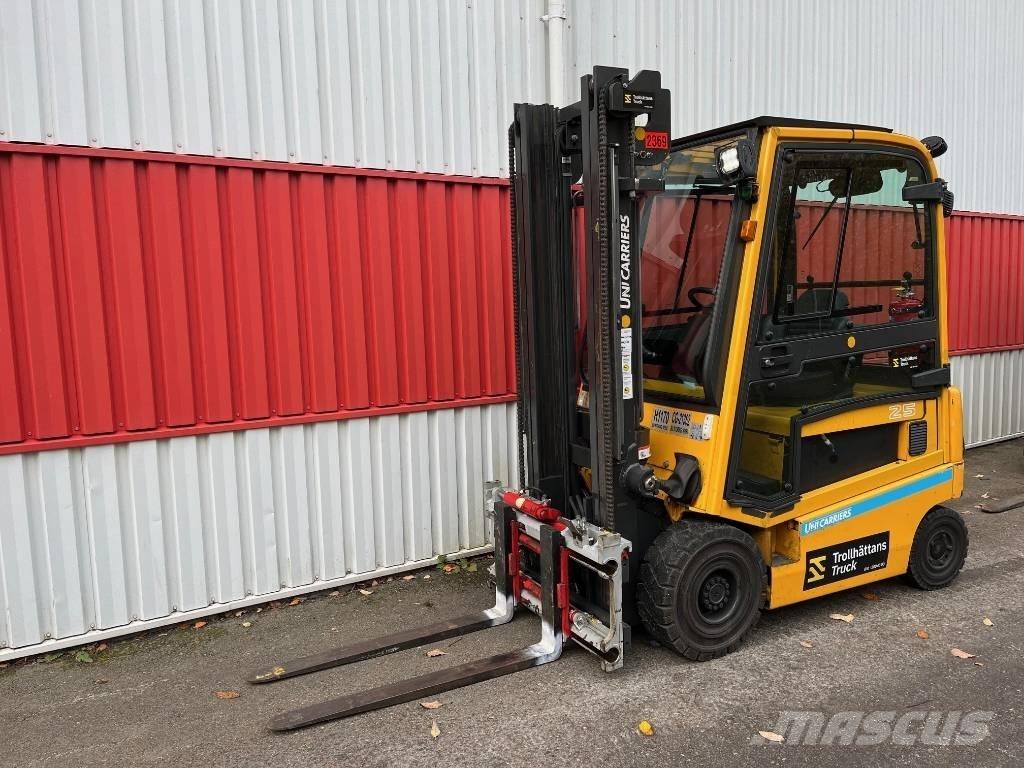 UniCarriers 1Q2L25Q Električni viličarji
