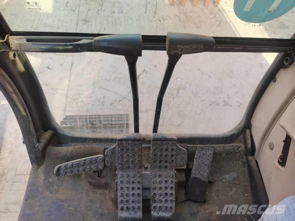 Hitachi ZX 70 Midi bagri 7t – 12t
