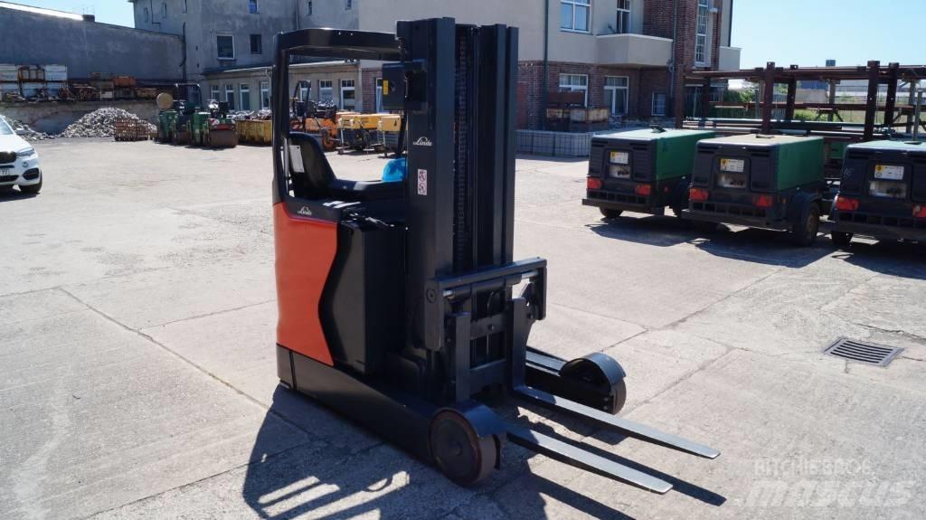 Linde R 20 N Viličarji s pomičnim teleskopom