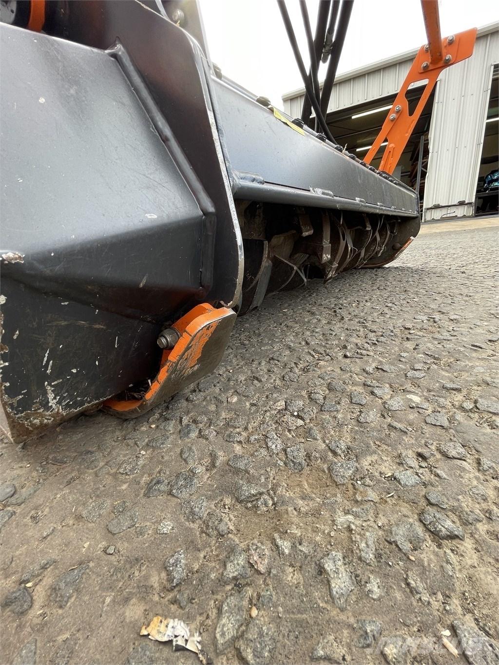TMC Cancela TLE-125 Gozdarski mulčerji