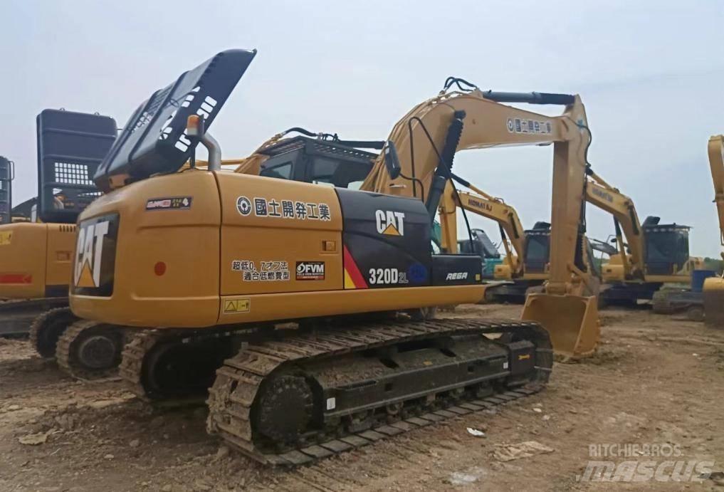 CAT 320 D2L Bagri goseničarji