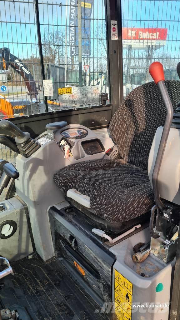 Bobcat E 17 Mini bagri <7t