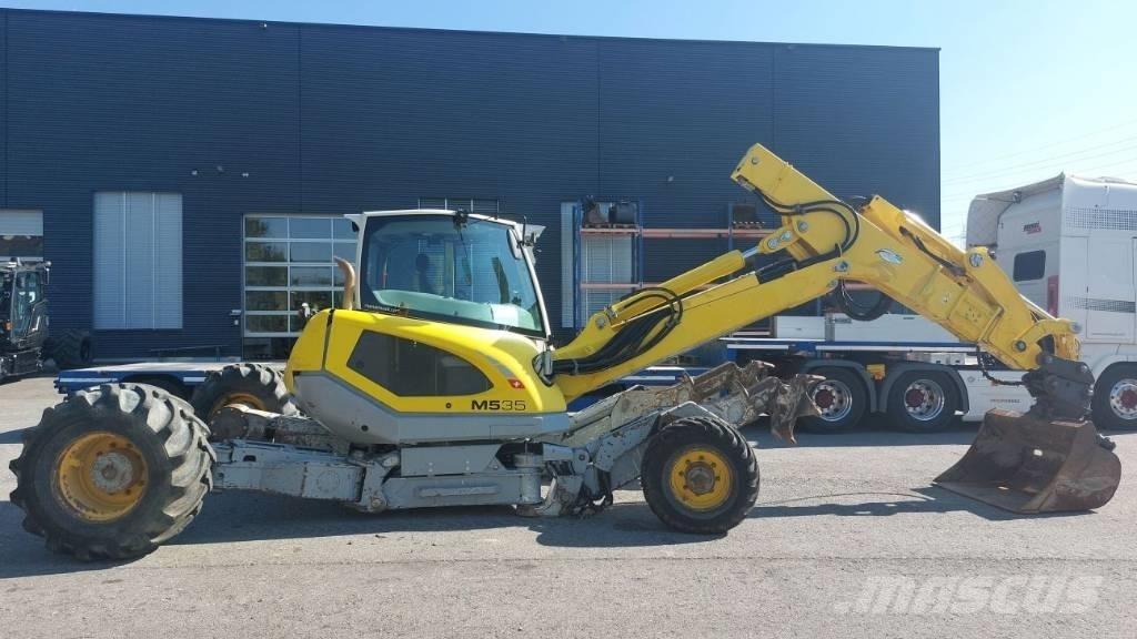 Menzi Muck M535 Bagri na kolesih
